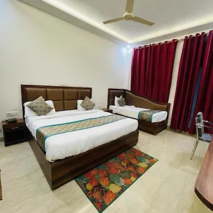 The Golden Taj By The Golden Taj Group & Agra (Uttar Pradesh)