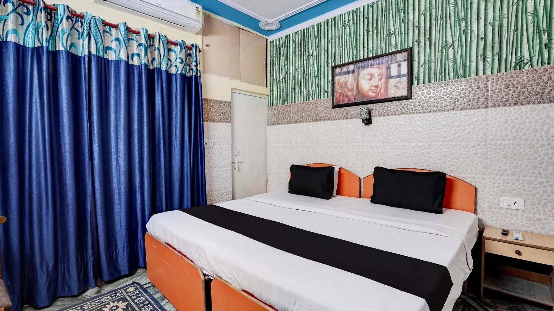 Spot On Hotel Royal Dream Agra  3*, Agra (Uttar Pradesh) India