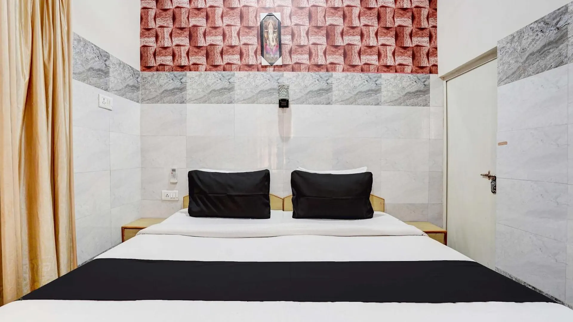 Spot On Hotel Royal Dream Agra   Agra (Uttar Pradesh)