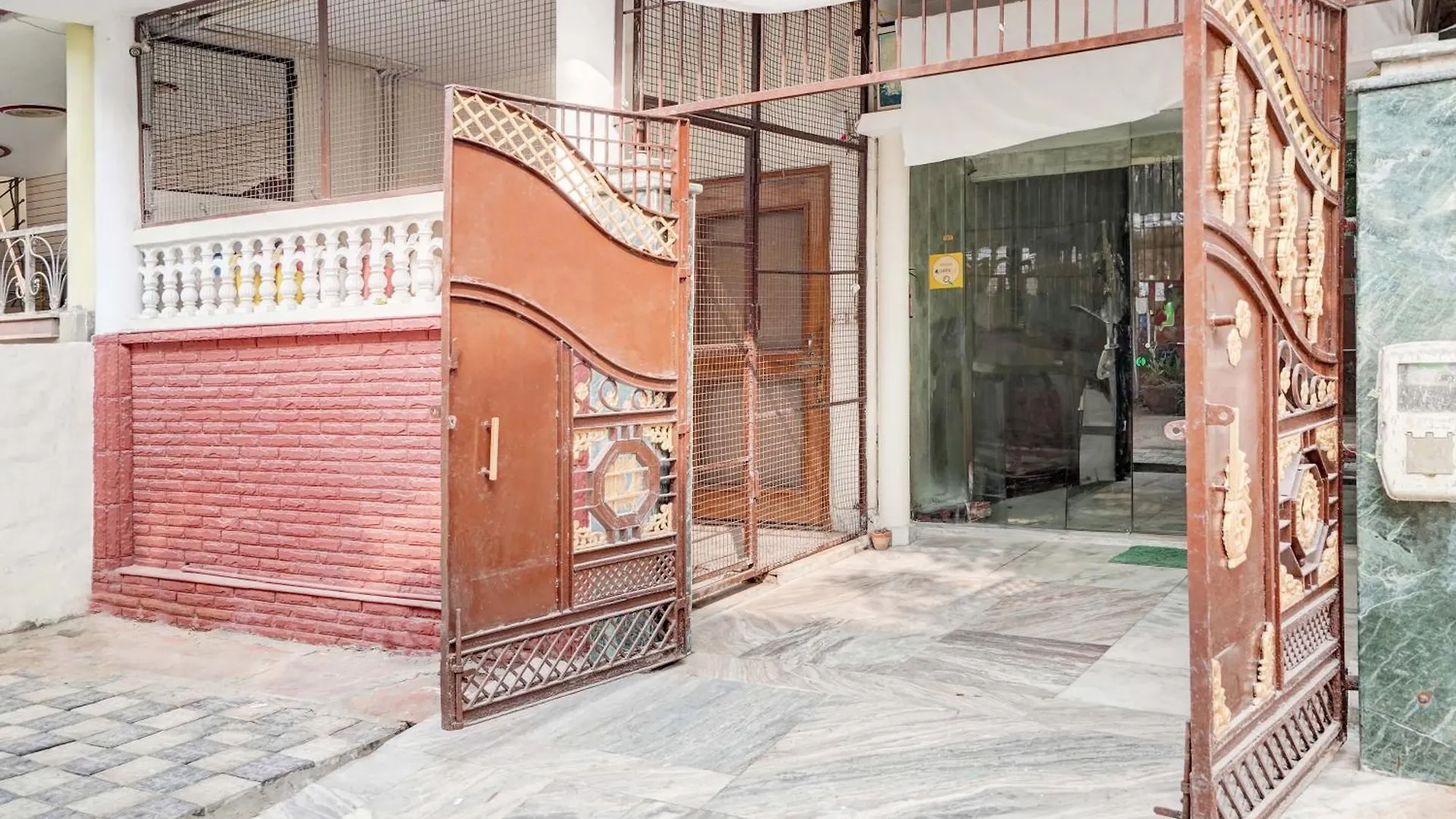 ***  Spot On Hotel Royal Dream Agra  India
